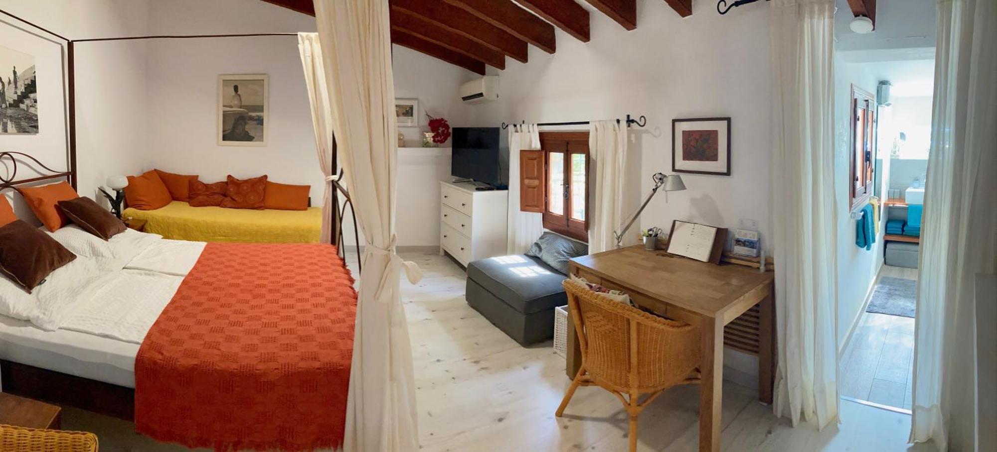Dachterrassenzimmer In Romantischem Landhaus Mit Pool El Largo Exterior photo